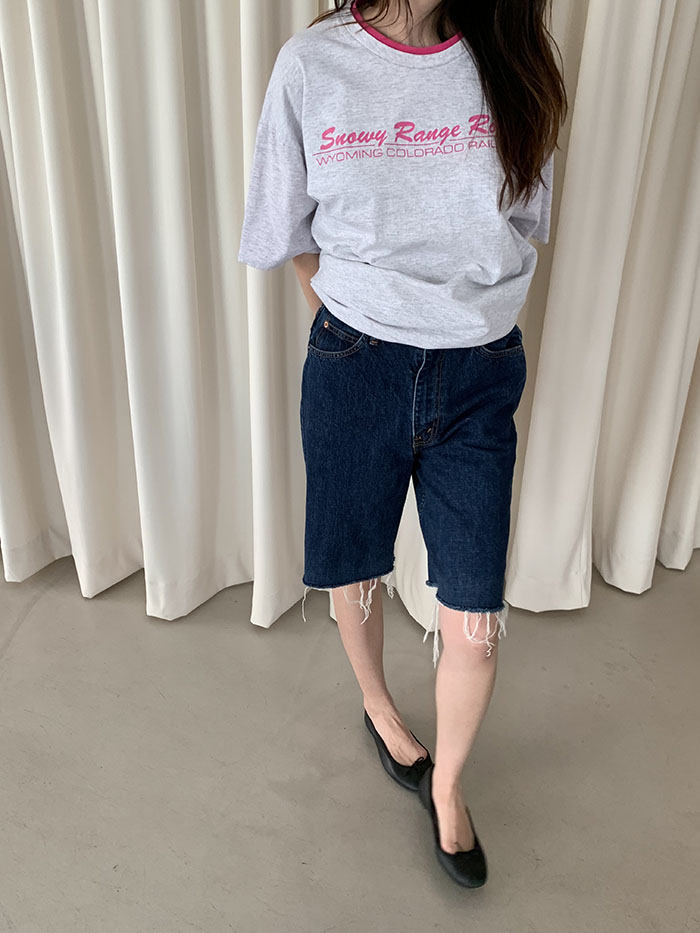 90's Levi's Short - size 27 (classic straight fit)