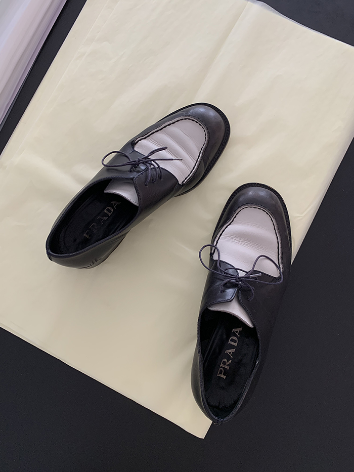 00's "PRADA" shoes /