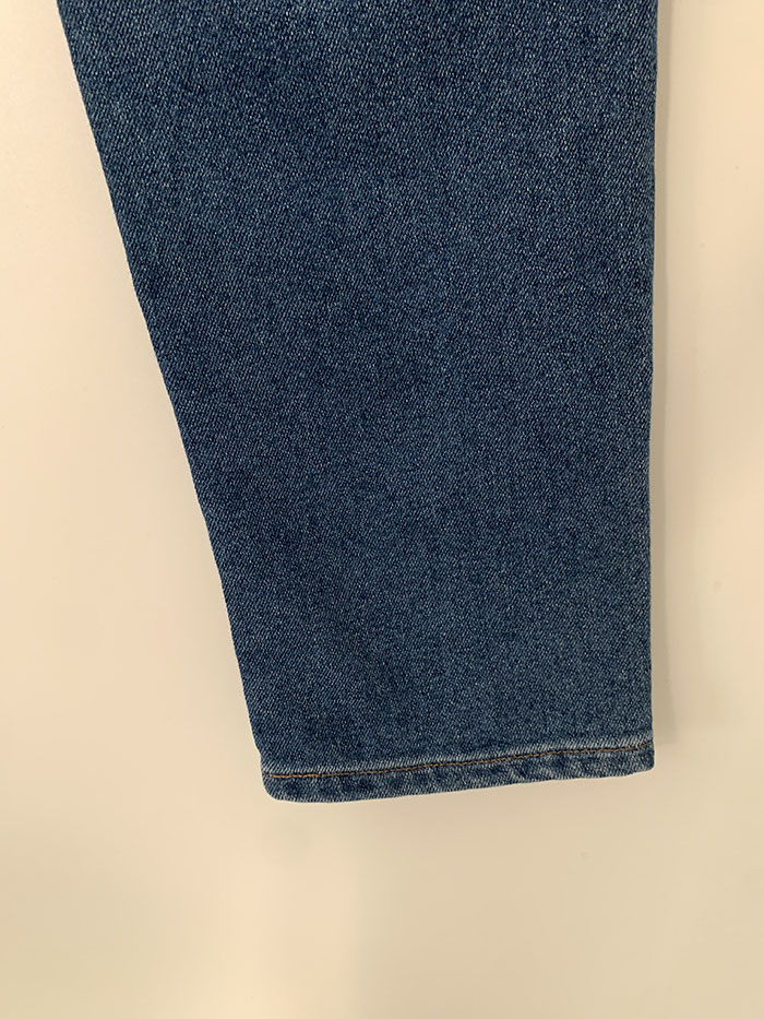 90's Levi's 548 - size 31 (classic relaxed fit) 소민 착샷 추가하기