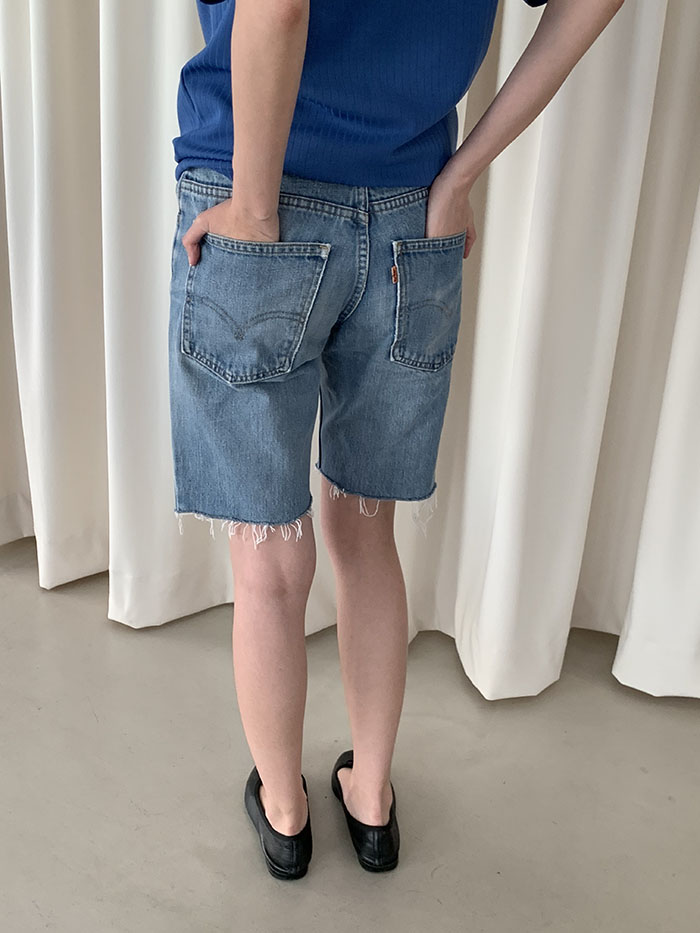 70's Levi's Short - size 29 (classic straight fit)