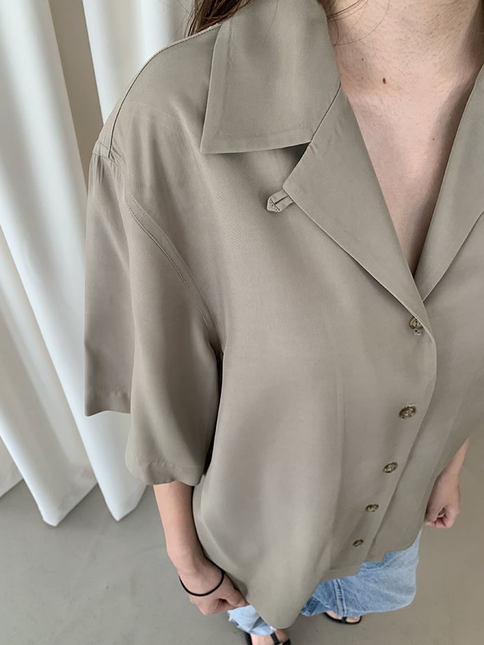 "Deveaux New York" Cotton Blouse 복제 복제