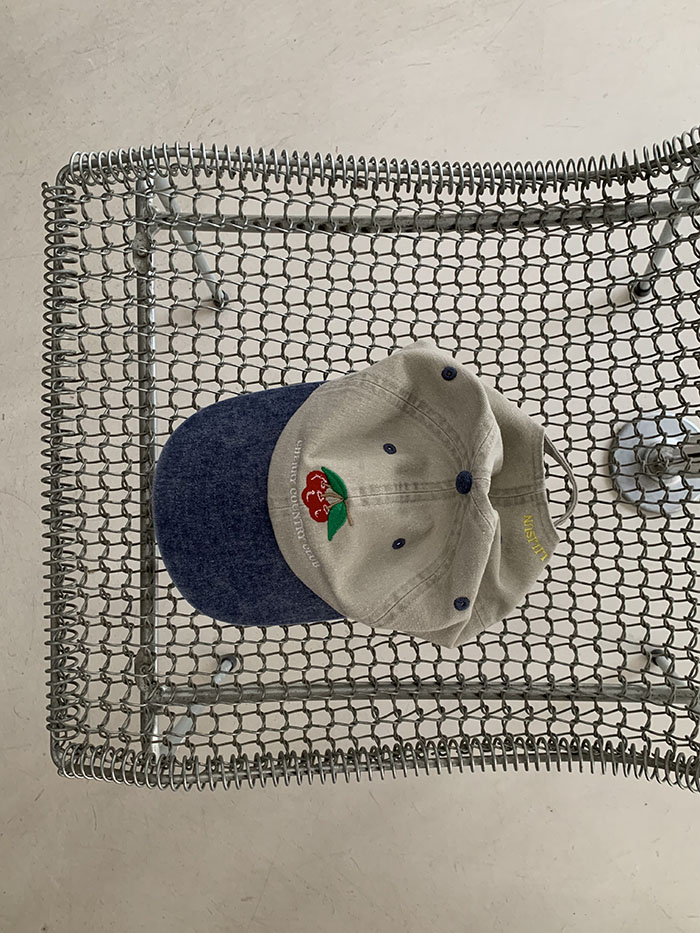 (new product) "Cherry Country Club" Cap sand/blue (two-tone)