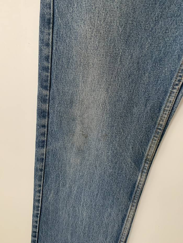 90's Levi's 505 - size 32-33 (classic regular fit)
