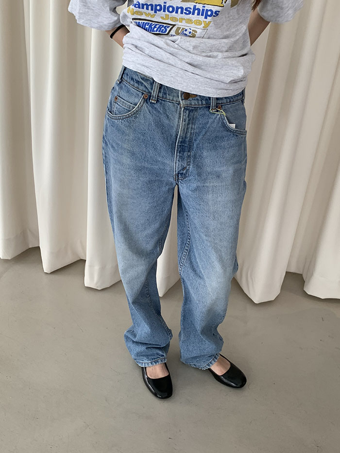 90's Levi's 619 - size 31 (classic regular fit)