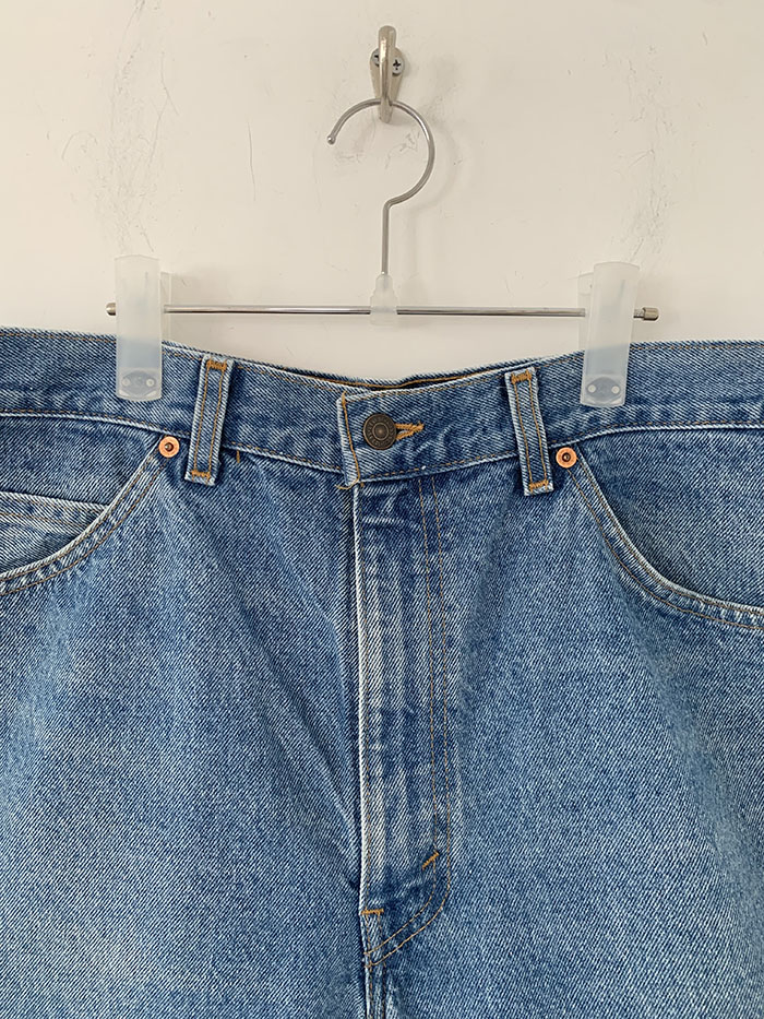 Levi's Short - size 35 (classic straight fit)