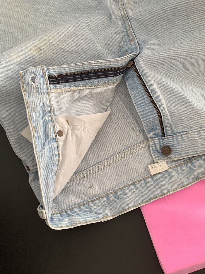 Levi's Short - size 38 (classic straight fit)