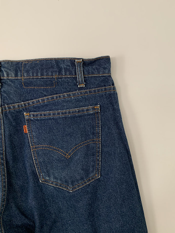 90's Levi's 20505 - size 37 (classic straight fit)