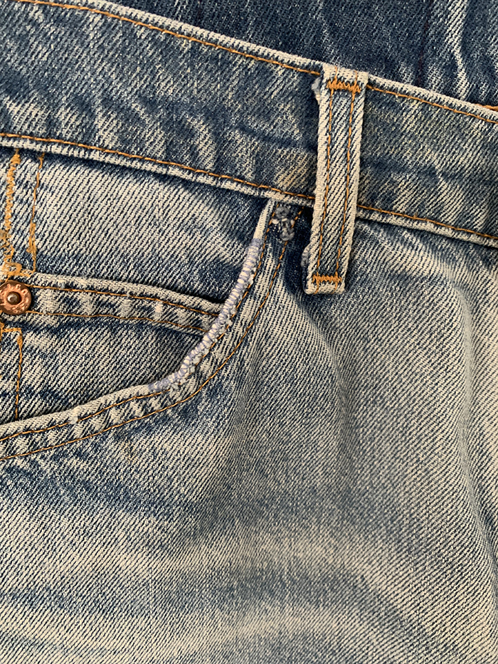 90's Levi's 505 - size 32 (classic regular fit)