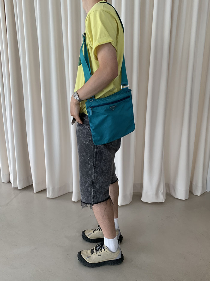 00's "PRADA" renylon Cross Bag 복제
