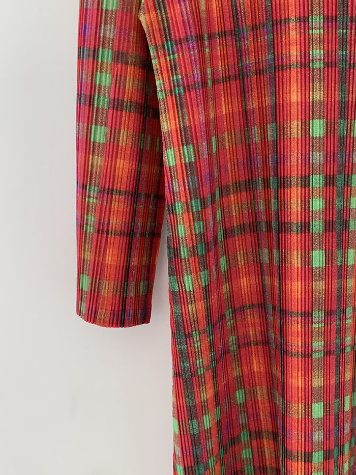 PLEATS PLEASE by ISSEY MIYAKE half Top