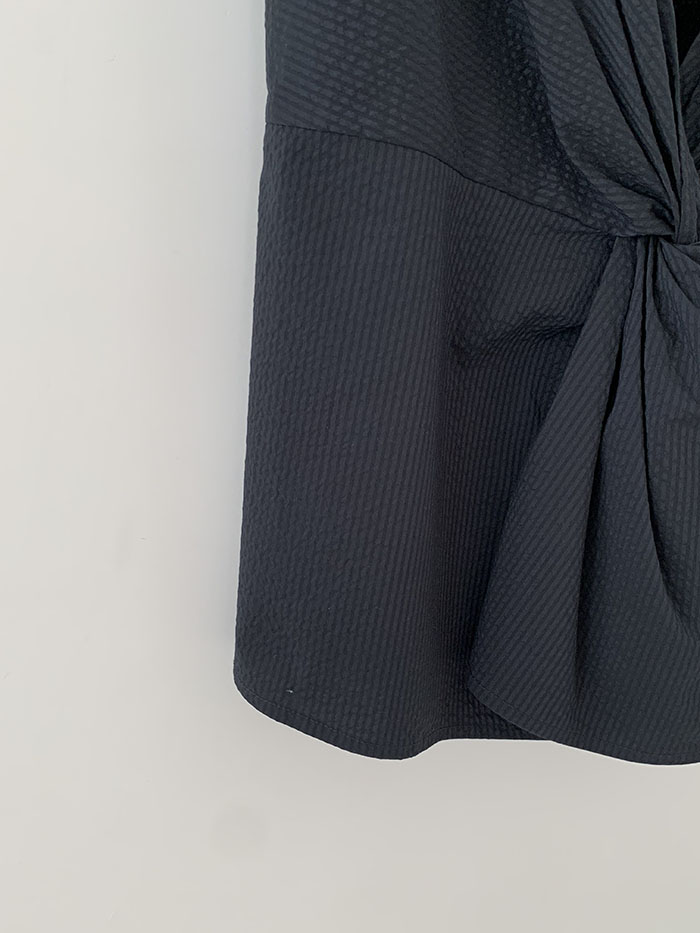 "Deveaux New York" Sleeveless Top
