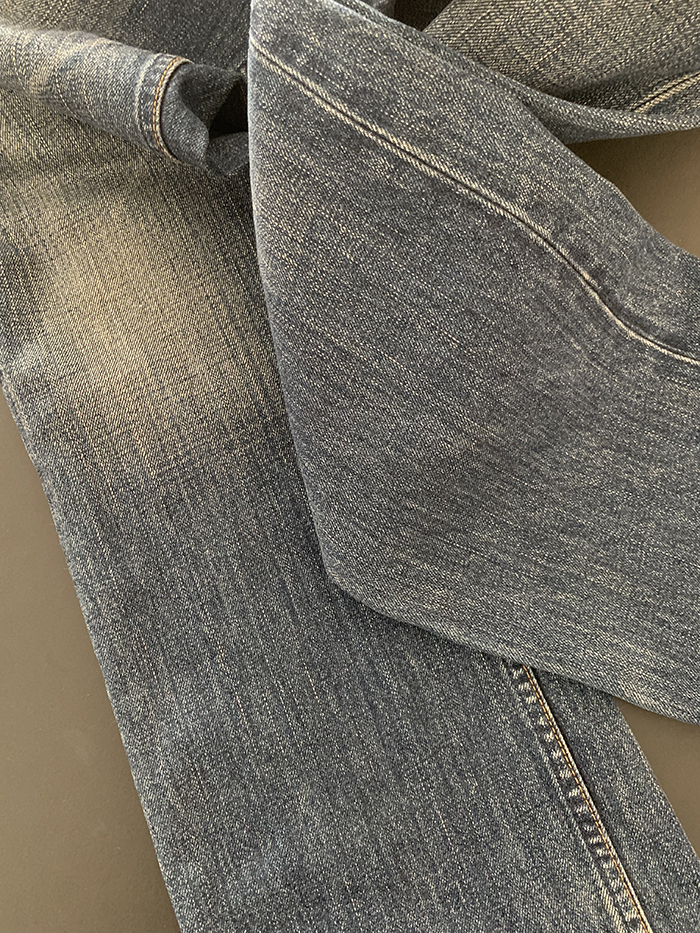 Levi's 517 - size 29 (classic boot cut)
