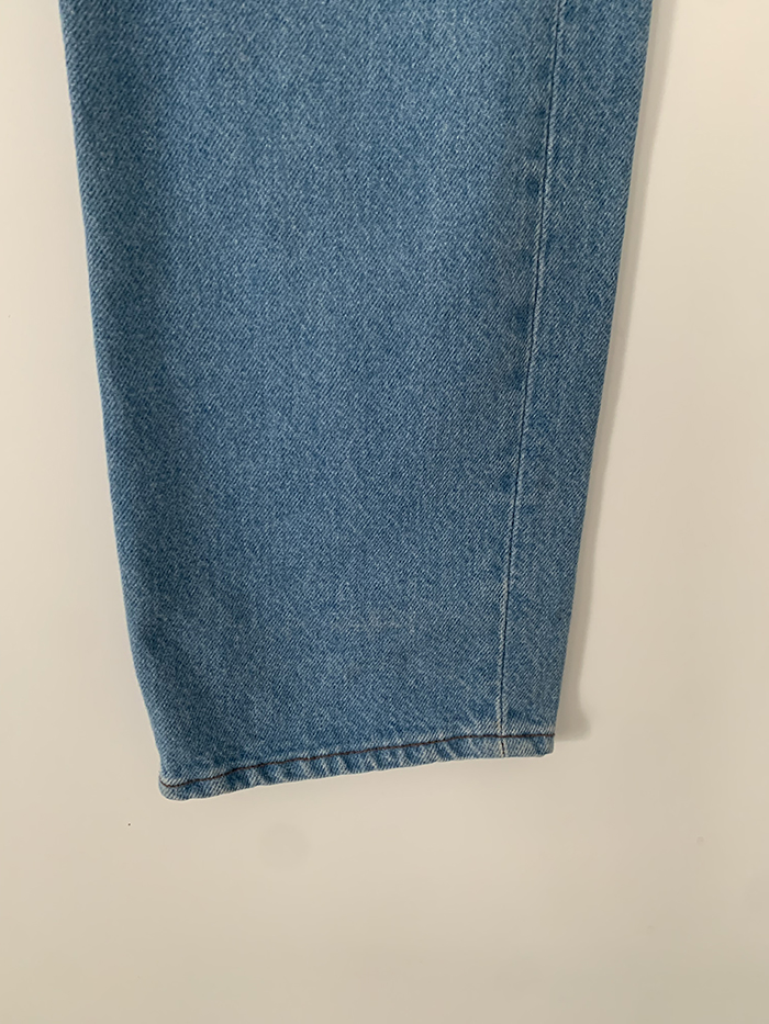 90's Levi's 501 - size 28 (classic straight fit)