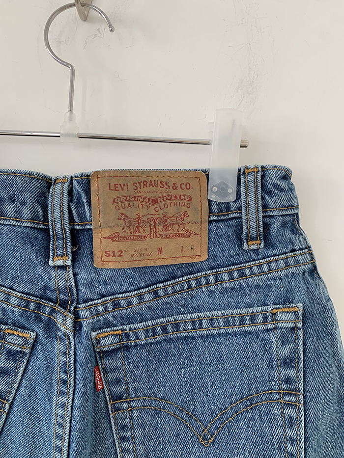 Levi's Short - size 38 (classic straight fit) 복제