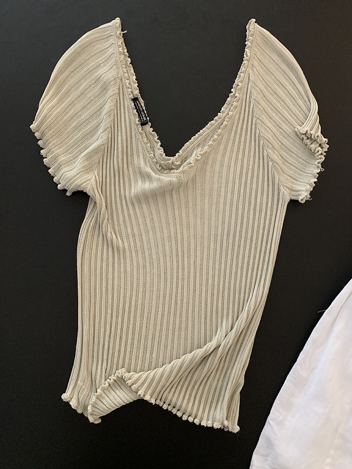 80-90's "Giorgio Armani" v-neck viscose Top