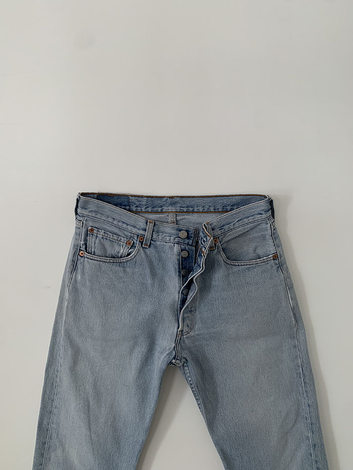 90's Levi's 501 - size 27-28 (classic straight fit) 복제 복제