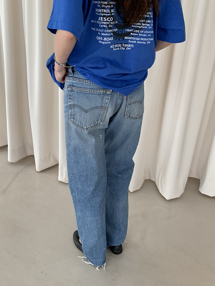 90's Levi's 501 - 29 (classic straight fit)