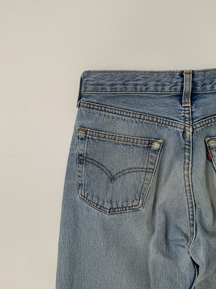 's Levi's 501 - 28 (classic straight fit)