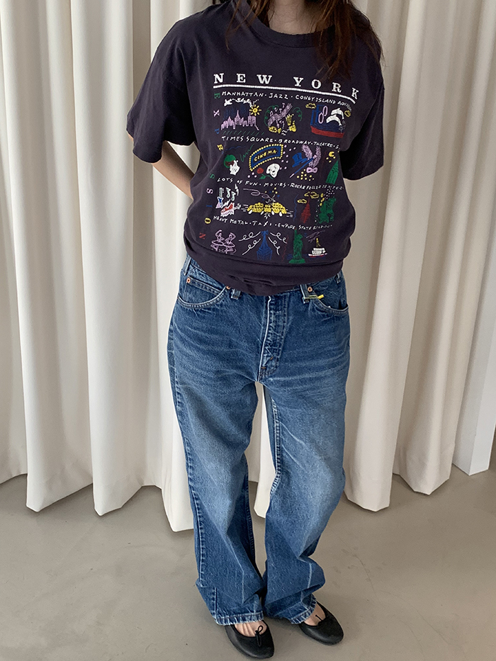 90's Levi's 20517 - size 32 (classic boot cut)