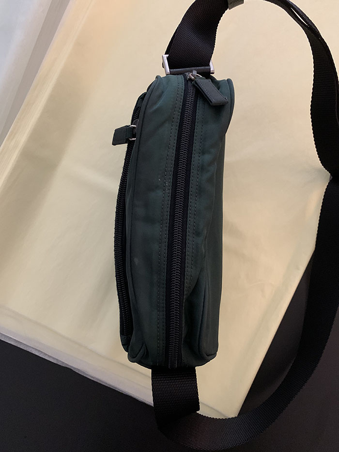00's "PRADA" renylon Cross Bag 착샷만 추가하기