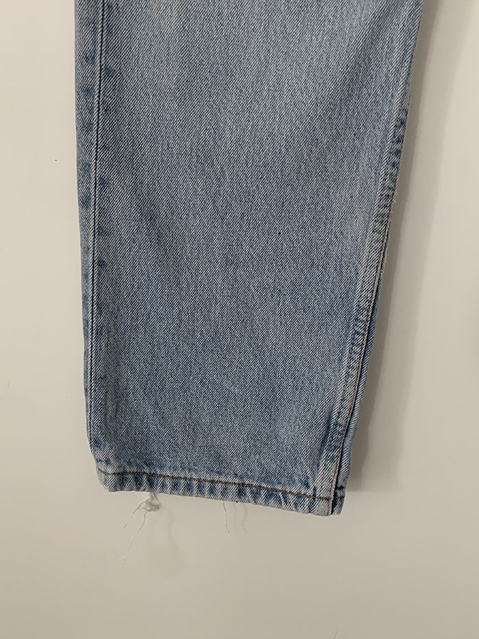 90's Levi's 501 - size 27-28 (classic straight fit) 복제 복제