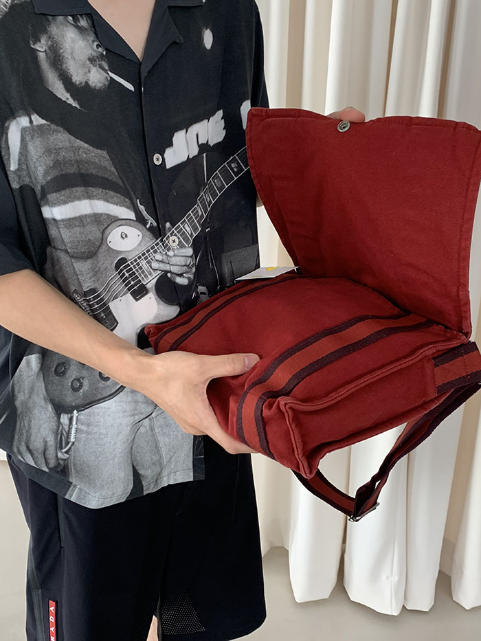 Vintage "Hermes" Cross Bag / 제품 사진만 찍고 올리기