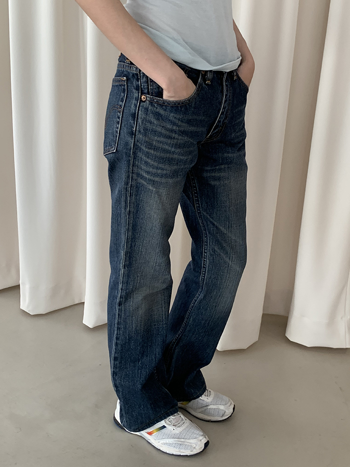 Levi's 517 - size 29 (classic boot cut)