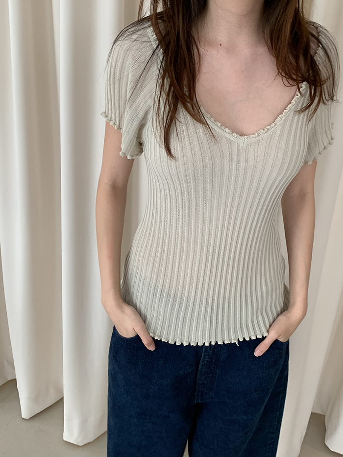 80-90's "Giorgio Armani" v-neck viscose Top