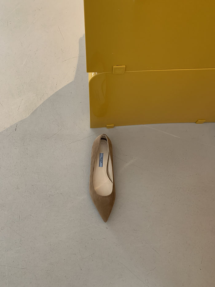 (Deadstock) 00's "PRADA" stiletto flat shoes