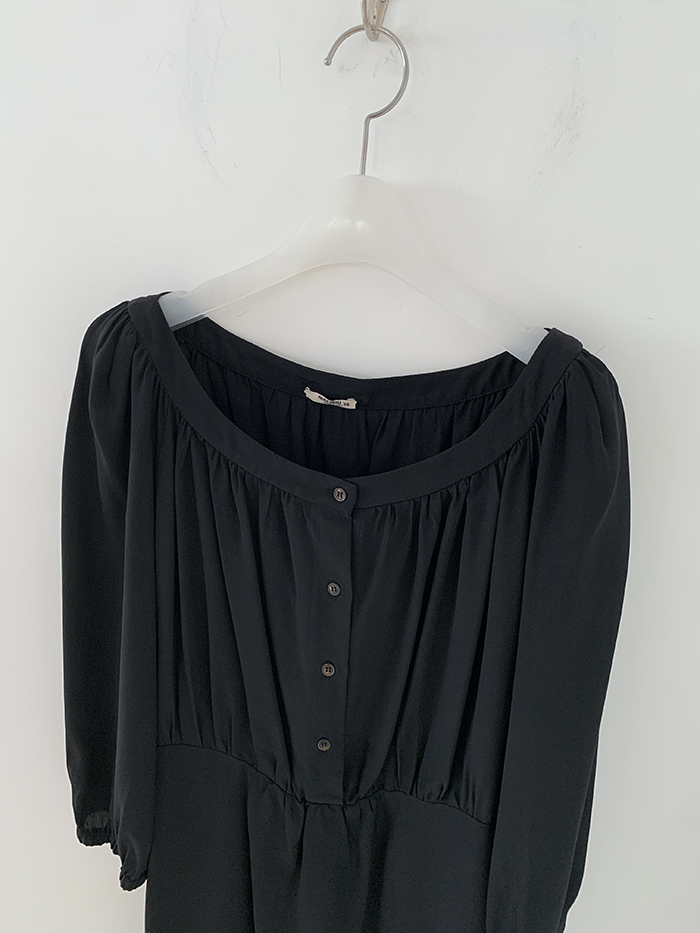 00's "Miu Miu" viscose rayon back button Blouse 복제