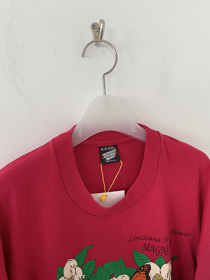 's "Magnolia" USA T-shirt