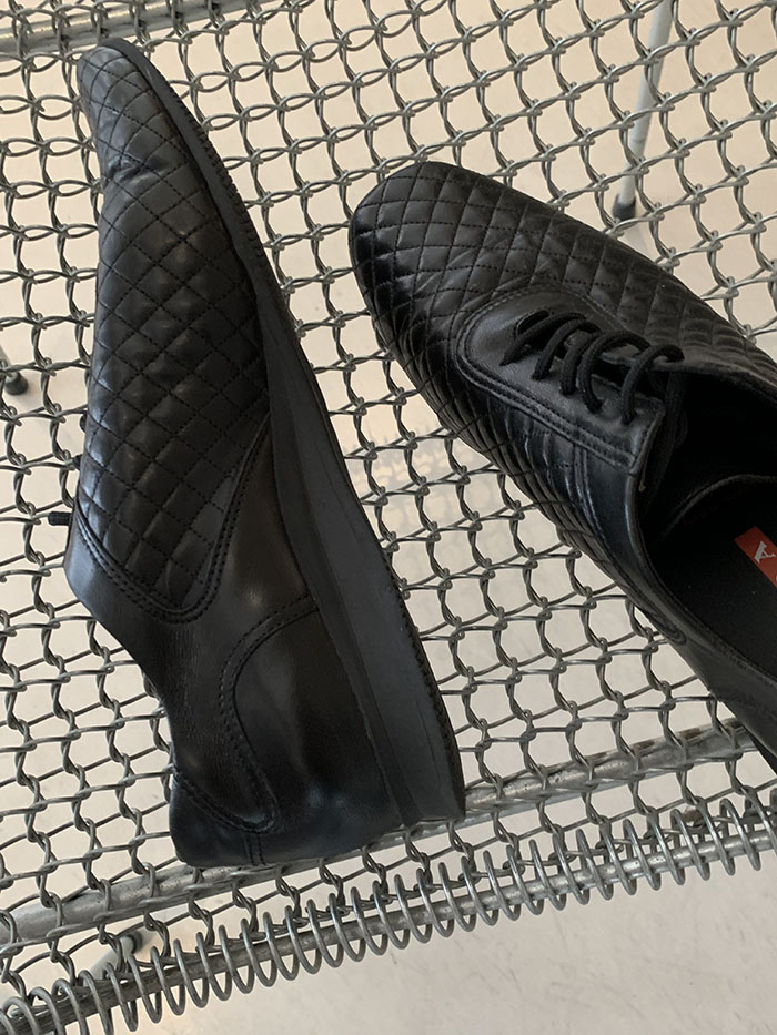 00's "PRADA" Leather Shoes ๋ณต์ 