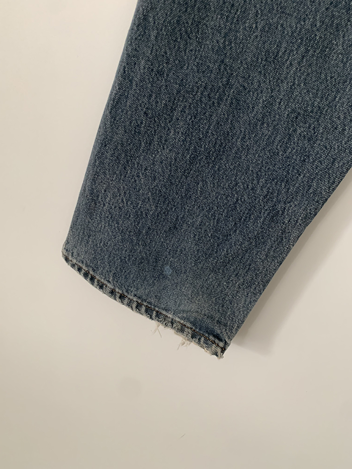 Levi's 501 - size 31 (classic straight fit)