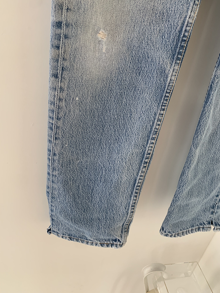 90's Levi's 501 - size 29-30 (classic straight fit)