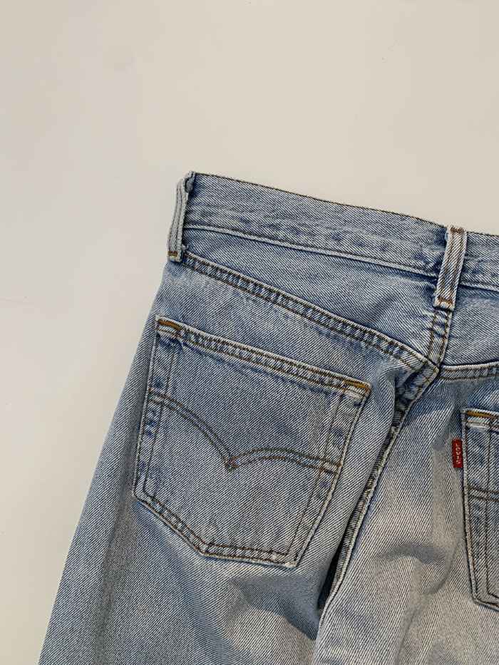 90's Levi's 501 - size 27 (classic straight fit)