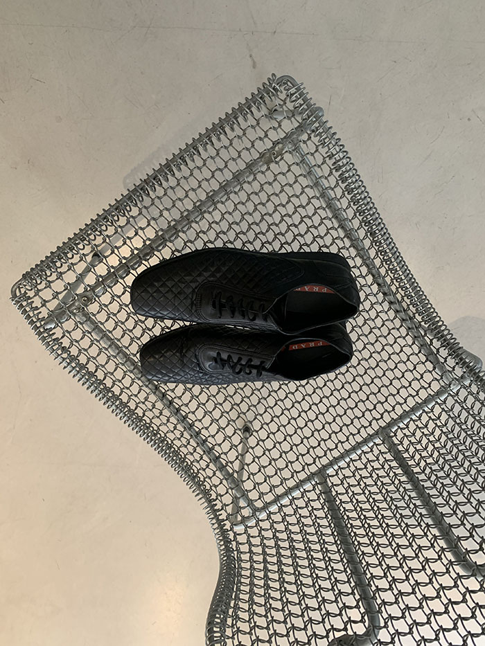 00's "PRADA" Leather Shoes ๋ณต์ 
