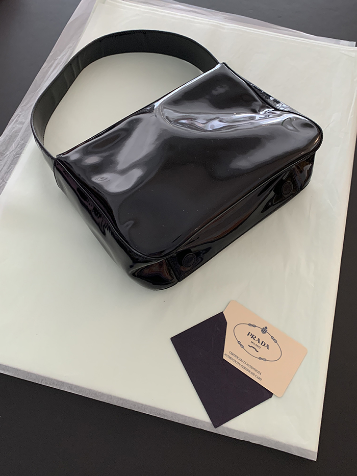 90's - 00's "PRADA" Leather Tote Bag (rare design) 복제