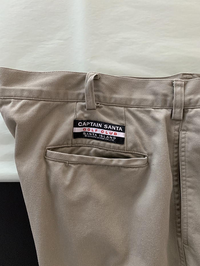 's "Captain Santa" Pintuck Pants 복제