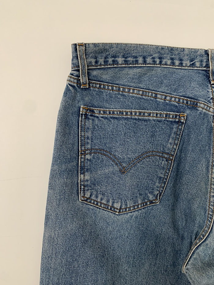 90's Levi's 615 - size 38 (classic regular fit)
