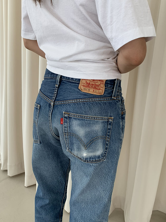 90's Levi's 501xx - size 27-28 (classic straight fit) 복제 복제