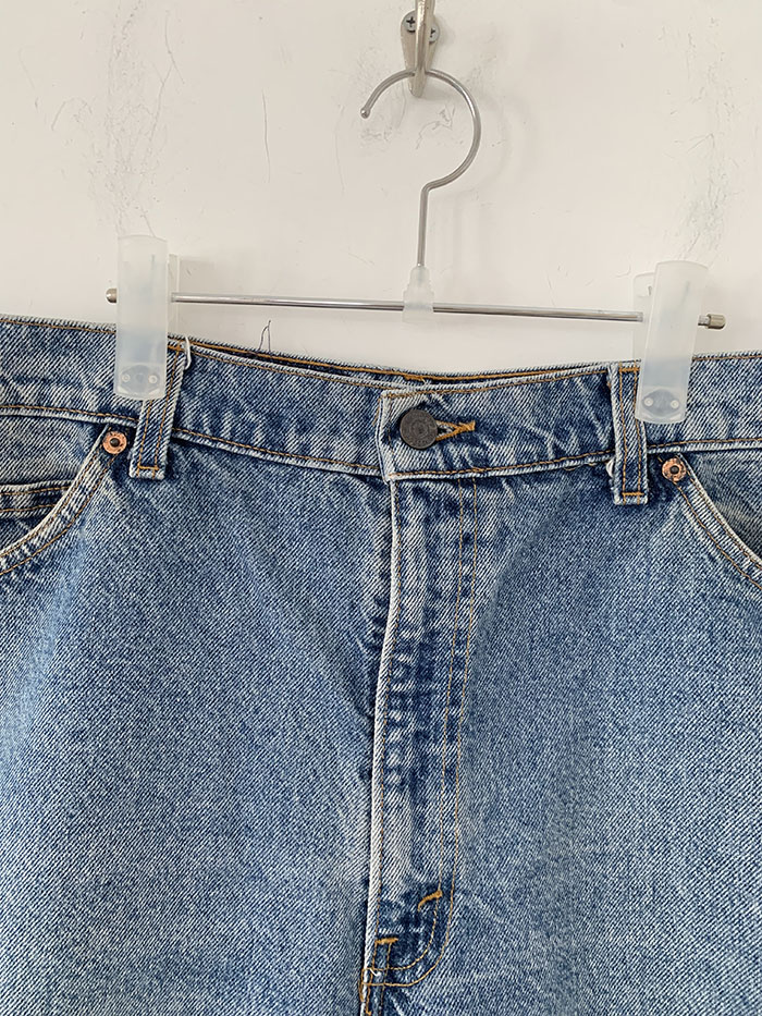 Levi's Short - size 35 (classic straight fit)