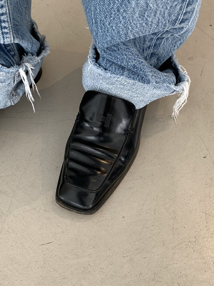 00s "Hermes" Logo Leather Loafer Shoes