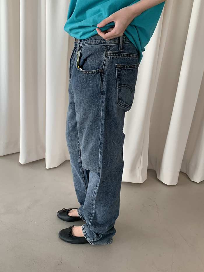 Levi's 501 - size 31 (classic straight fit)