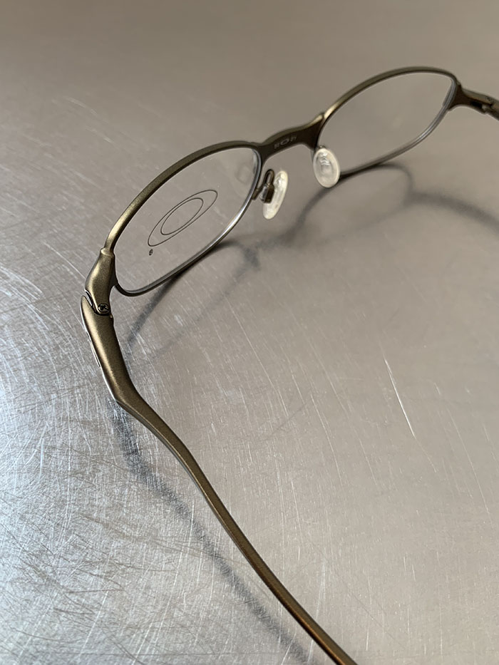 (Deadstock) 90’s "OAKLEY E-wirer 2.1" Sunglasses (RARE)