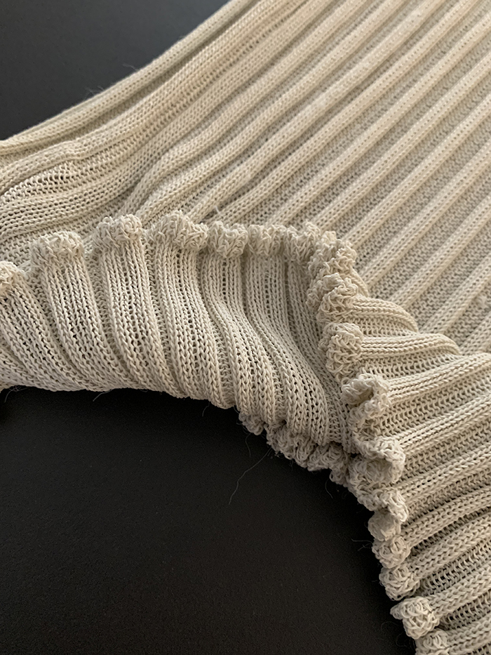 80-90's "Giorgio Armani" v-neck viscose Top