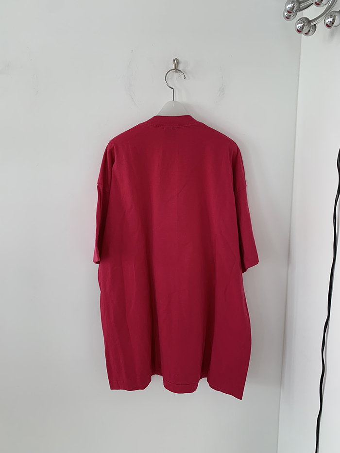 's "Magnolia" USA T-shirt