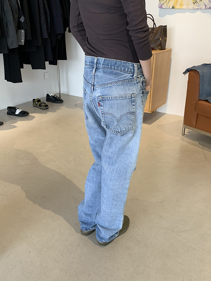 (Distressed) 80's Levi's 20505 - 0217 - size 29-30 (classic regular fit)