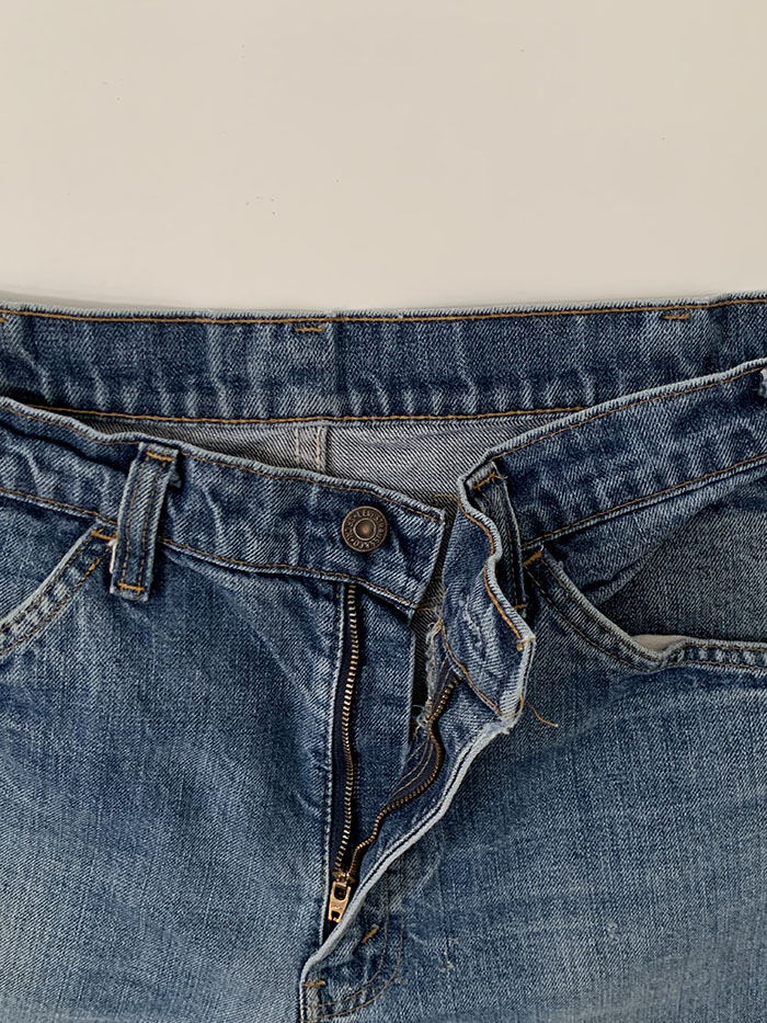 80's Levi's 646-0217 - size 34 (classic boot cut)