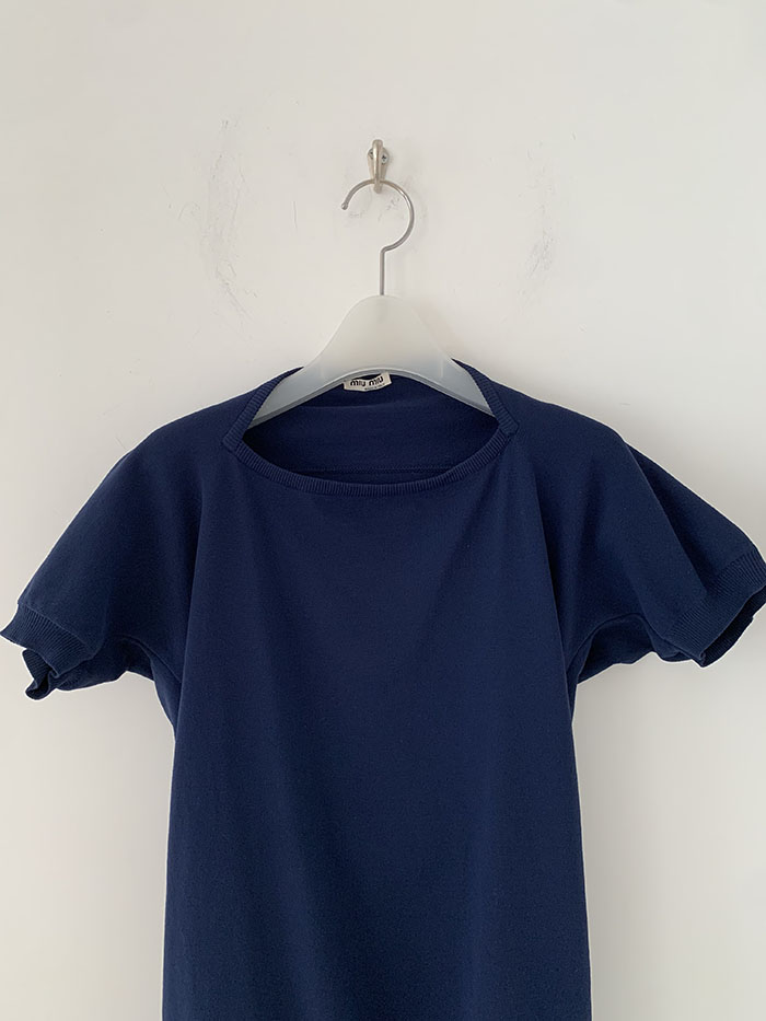 00's "Miu Miu" viscose rayon back button Blouse 복제