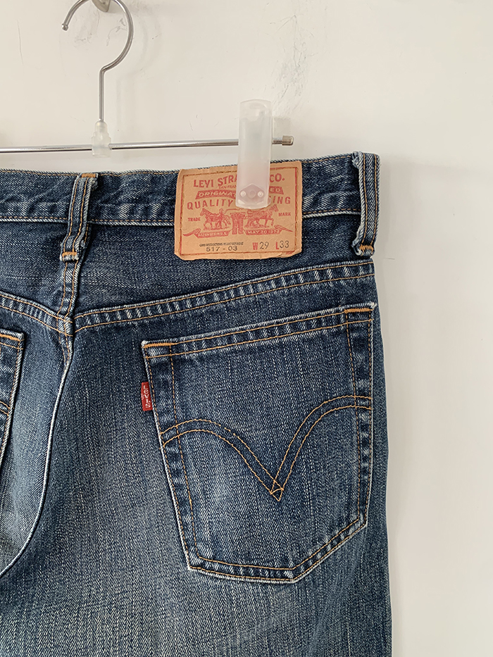 Levi's 517 - size 29 (classic boot cut)